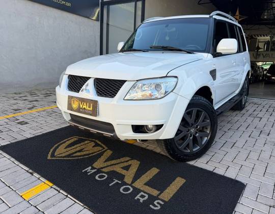 MITSUBISHI PAJERO TR4 2.0 4X2 16V 140CV FLEX 4P AUTOMÁTICO MITSUBISHI PAJERO TR4 2.0 4X2 16V 140CV FLEX 4P AUTOMÁTICO